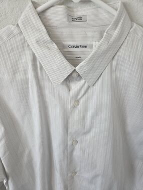 Calvin Klein Men's White Pinstripe Slim Fit Dress Shirt